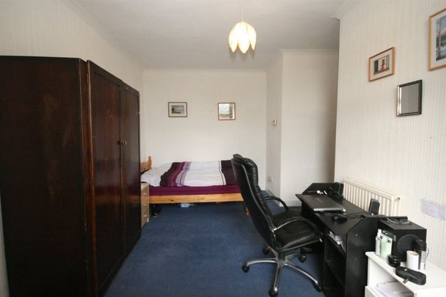  Image of 2 Bedroom Flat to rent at West End Dundee Dundee, DD2 1HA