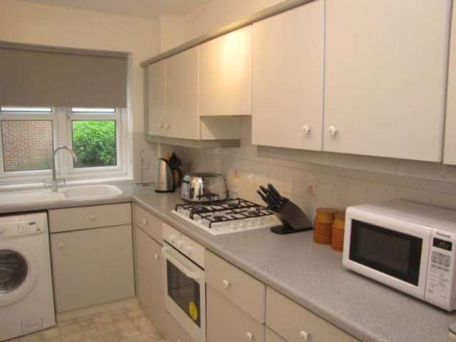 Image of 1 Bedroom Flat to rent at Harrow View  Harrow, HA1 1RN