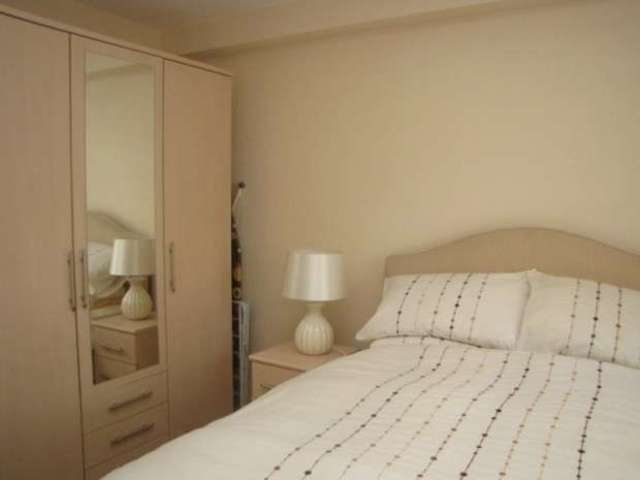  Image of 1 Bedroom Flat to rent at Harrow View  Harrow, HA1 1RN