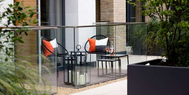  Image of 2 Bedroom Detached for sale at Farm Lane Fulham London, SW6 1QA