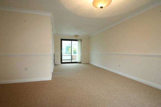  Image of 3 Bedroom Detached to rent at Yapton Arundel Bilsham, BN18 0LE