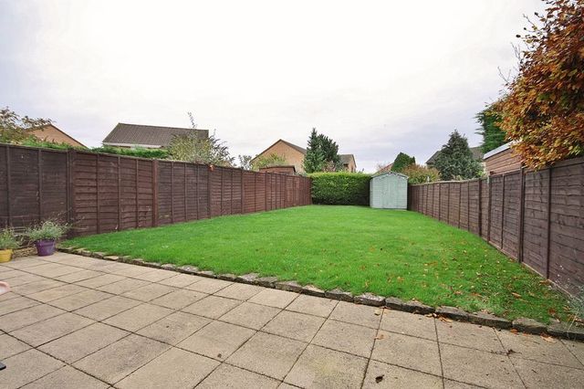  Image of 3 Bedroom Detached for sale at Thorney Leys  Witney, OX28 5NT