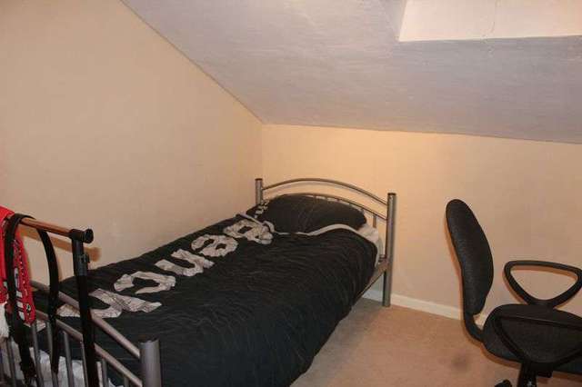  Image of 3 Bedroom Detached for sale at Travis Street Newhey Rochdale, OL16 3RX