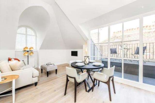  Image of 2 Bedroom Flat for sale at Chelsea Earls Court Cheyne Walk, SW10 9LE