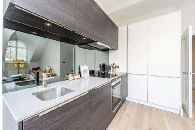  Image of 2 Bedroom Flat for sale at Chelsea Earls Court Cheyne Walk, SW10 9LE