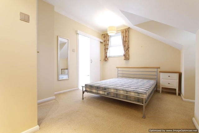  Image of 2 Bedroom Apartment to rent at Marlborough Road  Collier
