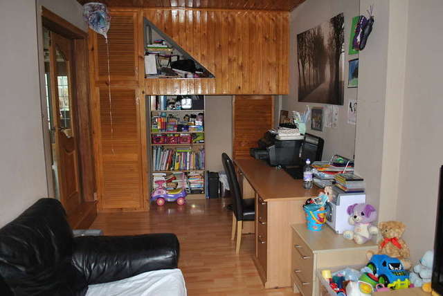  Image of 4 Bedroom Terraced for sale at Fleetside  West Molesey, KT8 2NL