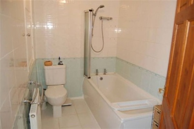  Image of 2 Bedroom Detached to rent at Nottingham, NG12 3LE