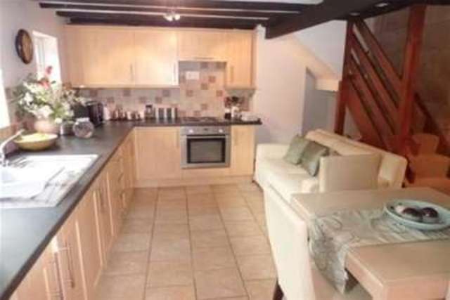  Image of 3 Bedroom Detached to rent at Stoke-on-Trent, ST10 4HS
