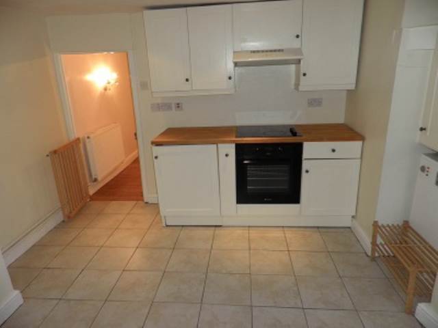  Image of 3 Bedroom Detached to rent at Melbury Road Yetminster, Nr Sherbourne Yetminster, DT9 6LY
