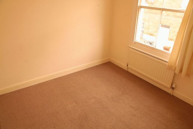  Image of 1 Bedroom Terraced to rent at Montague Terrace  Lincoln, LN2 5BE