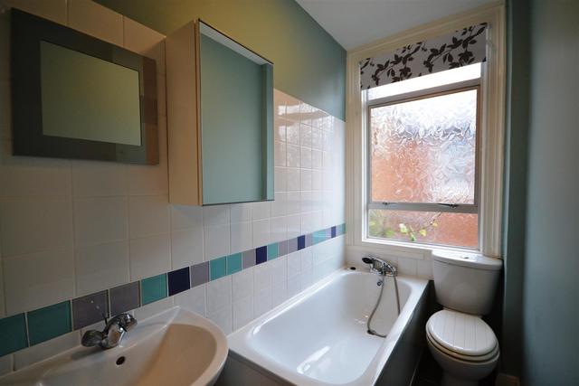  Image of 1 Bedroom Property to rent at Crouch End, N8 8EU