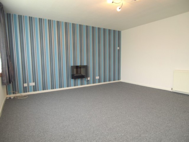  Image of 3 Bedroom Flat to rent at Eglinton Place  Inverkeithing, KY11 1PX