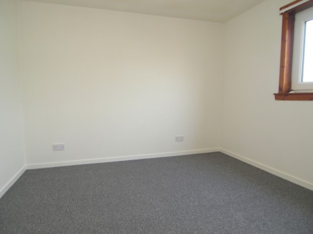 Image of 3 Bedroom Flat to rent at Eglinton Place  Inverkeithing, KY11 1PX