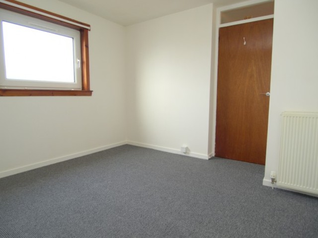  Image of 3 Bedroom Flat to rent at Eglinton Place  Inverkeithing, KY11 1PX