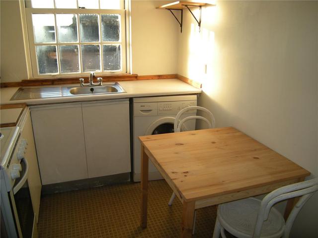  Image of 1 Bedroom Flat to rent at Inverkeithing Fife Fife, KY11 1NW