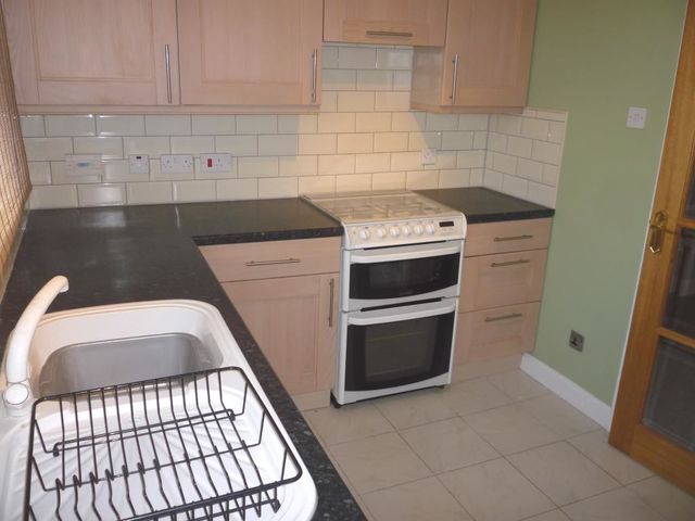  Image of 2 Bedroom Flat to rent at Dunfermline Fife Fife, KY12 0XT