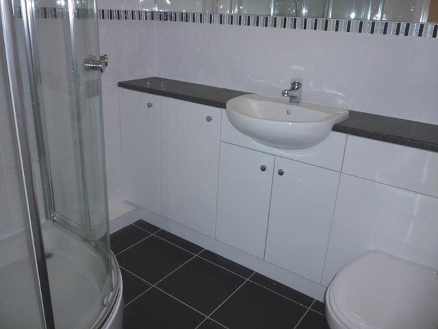  Image of 2 Bedroom Flat to rent at Dunfermline Fife Fife, KY12 0XT