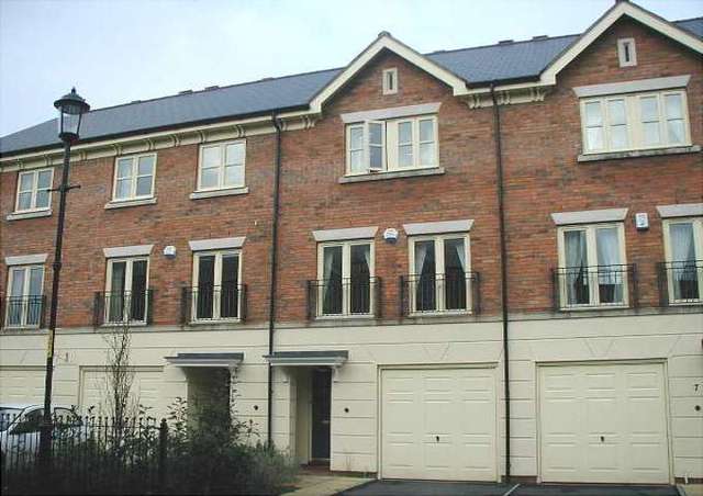  Image of 4 Bedroom Detached to rent at Sansome Place Worcester Worcester, WR1 1UT