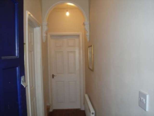  Image of 5 Bedroom House Share to rent at Palmer Park Avenue  Reading, RG6 1DN