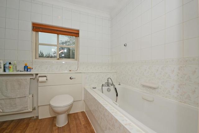  Image of 4 Bedroom Detached to rent at Carrick Gate Esher Esher, KT10 9HU