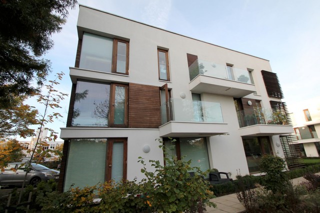  Image of 1 Bedroom Flat to rent at Teddington, TW11 9NL