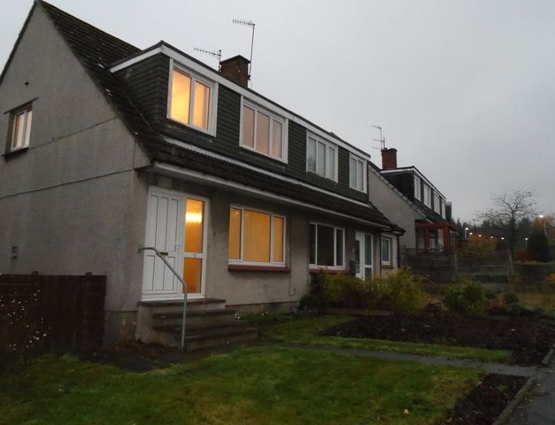  Image of 3 Bedroom Semi-Detached to rent at Penicuik MidLothian MidLothian, EH26 9HT