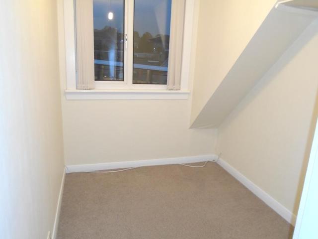  Image of 3 Bedroom Semi-Detached to rent at Penicuik MidLothian MidLothian, EH26 9HT