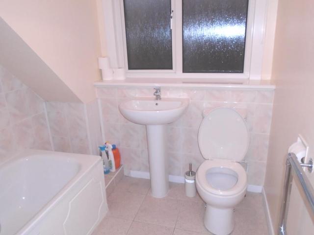  Image of 3 Bedroom Semi-Detached to rent at Penicuik MidLothian MidLothian, EH26 9HT