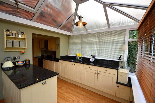  Image of 3 Bedroom Semi-Detached for sale at High Road  Brightwell-Cum-Sotwell, OX10 0QT