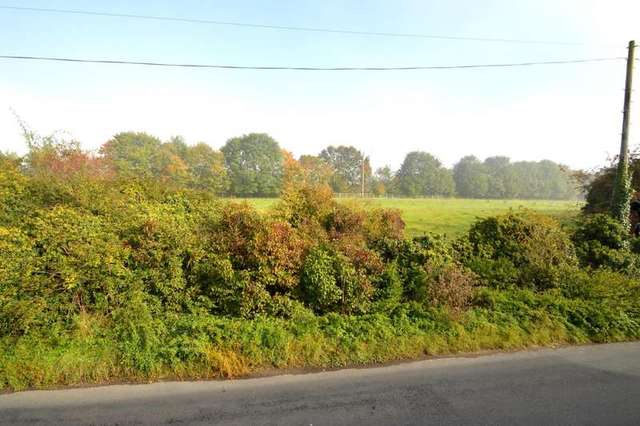  Image of 3 Bedroom Semi-Detached for sale at High Road  Brightwell-Cum-Sotwell, OX10 0QT