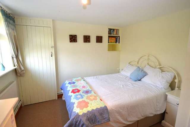  Image of 3 Bedroom Semi-Detached for sale at High Road  Brightwell-Cum-Sotwell, OX10 0QT