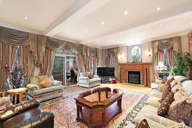 10 Bedroom Detached For Sale On Grove Park Gardens London W4 3ry