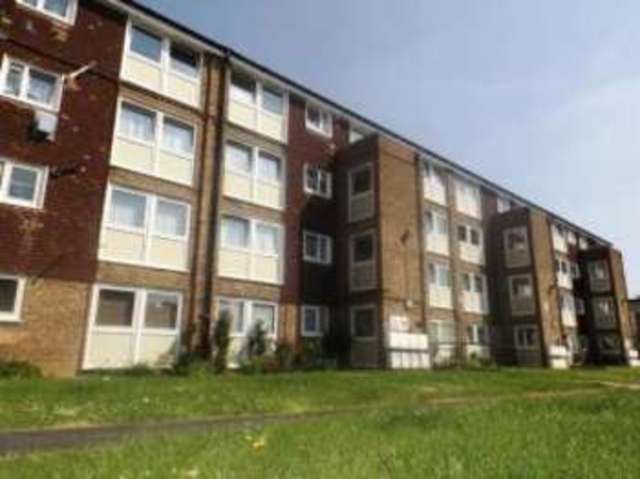 2 Bedroom Flat For Sale on 56 Lansdowne Road London White Hart Lane ...