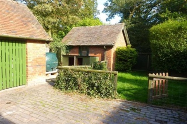  Image of 3 Bedroom Detached  To Rent at Sudbury, DE6 5HN