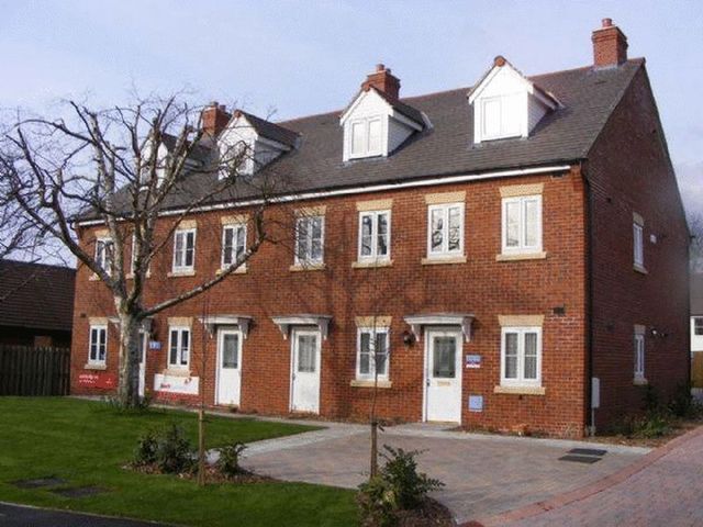 neighbourhood Image of 2 Bedroom Flat To Rent at Deacon Mews Brockworth Gloucester, GL3 4PT Image of neighbourhood