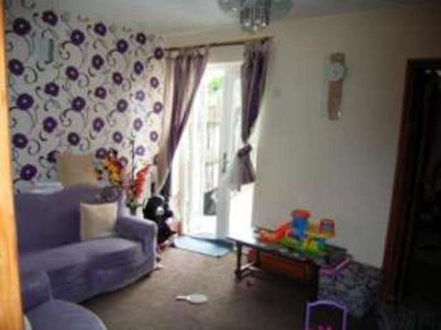 living room Image of 3 Bedroom Terraced For Sale at Birmingham West Midlands Ward End, B8 3RE Image of living room