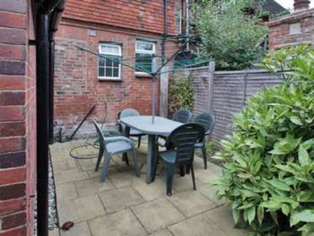  Image of 2 Bedroom Detached  For Sale at Lingfield Road  East Grinstead, RH19 2EB