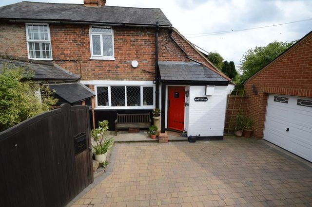  Image of 2 Bedroom Semi-Detached  For Sale at Straight Bit Flackwell Heath High Wycombe, HP10 9LT
