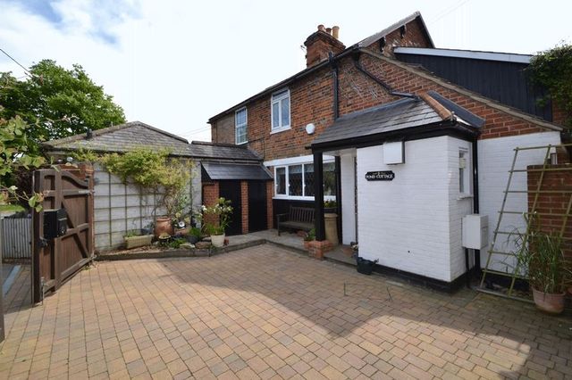  Image of 2 Bedroom Semi-Detached  For Sale at Straight Bit Flackwell Heath High Wycombe, HP10 9LT