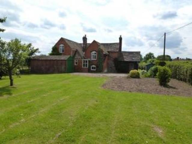  Image of 3 Bedroom Detached  To Rent at Hook Common  Hanley Castle, WR8 0AX