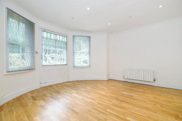  Image of 3 Bedroom Flat  For Sale at Swiss Cottage London Camden, NW3 3HU