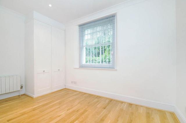  Image of 3 Bedroom Flat  For Sale at Swiss Cottage London Camden, NW3 3HU