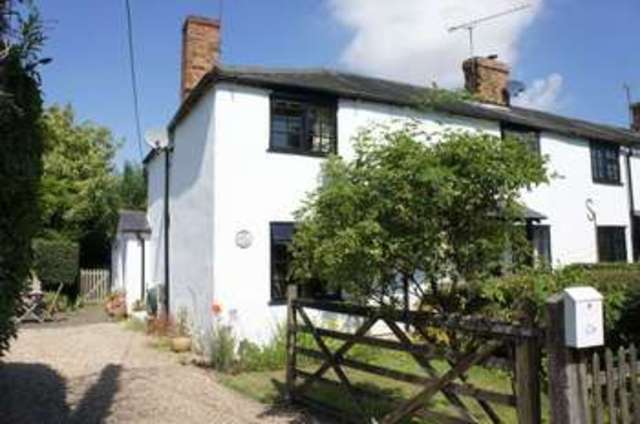  Image of 2 Bedroom Cottage  For Sale at Behoes Cottages Woodcote Reading, RG8 0PS
