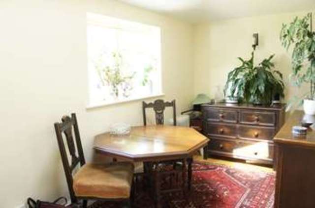  Image of 2 Bedroom Cottage  For Sale at Behoes Cottages Woodcote Reading, RG8 0PS