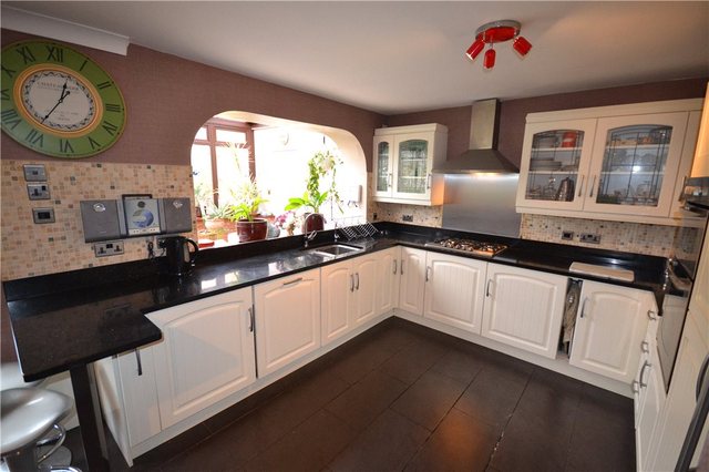  Image of 4 Bedroom Detached  To Rent at Bishops Stortford Herts Thorley Street, CM23 4EN