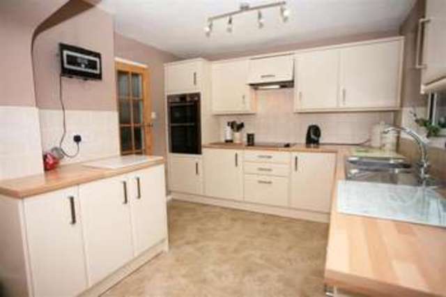 kitchen Image of 4 Bedroom Detached For Sale at DEVIZES SN10 DEVIZES, SN10 5JE Image of kitchen