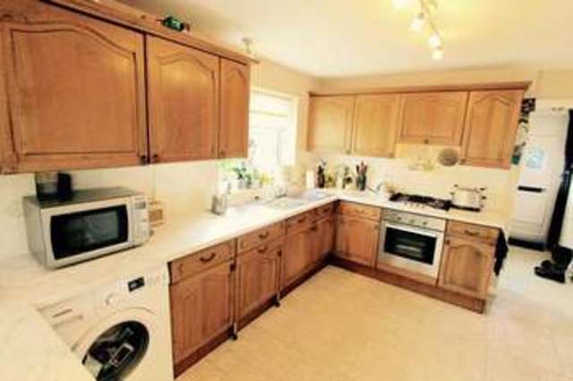  Image of 2 Bedroom Semi-Detached  For Sale at CHARTRIDGE HP5 CHARTRIDGE, HP5 2TL