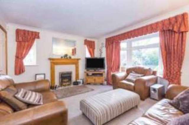  Image of 4 Bedroom Detached  For Sale at Worcester Worcestershire Warndon, WR4 0EB