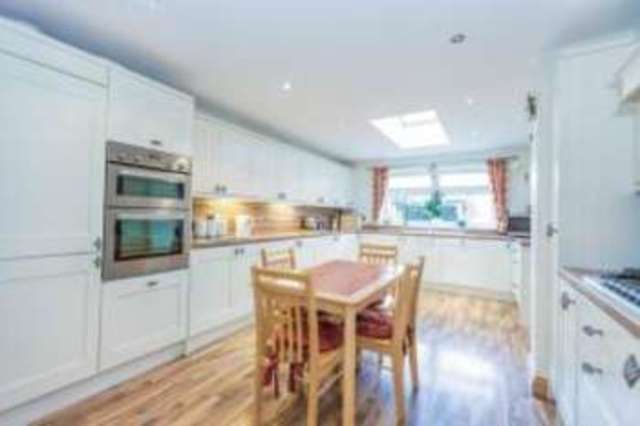  Image of 4 Bedroom Detached  For Sale at Worcester Worcestershire Warndon, WR4 0EB